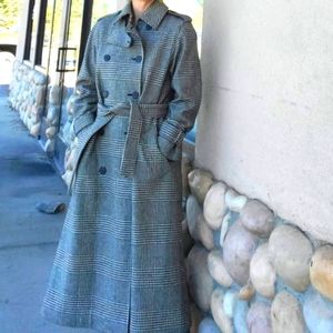 Women's Saks 5th Avenue Tweed Trench Coat, size 6